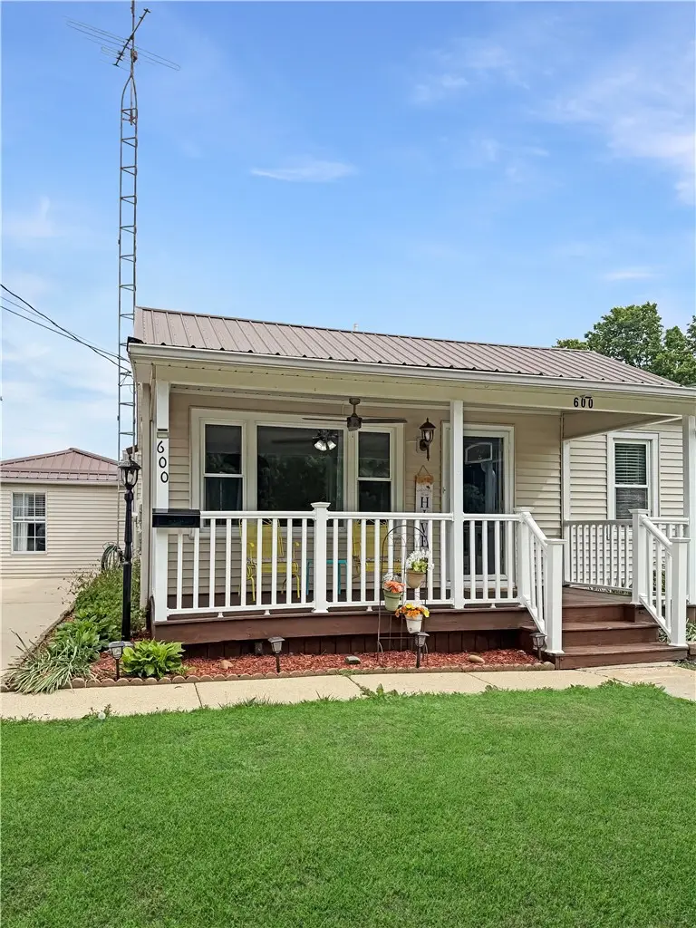 600 Oklahoma Avenue, Mattoon, IL 61938 - #2