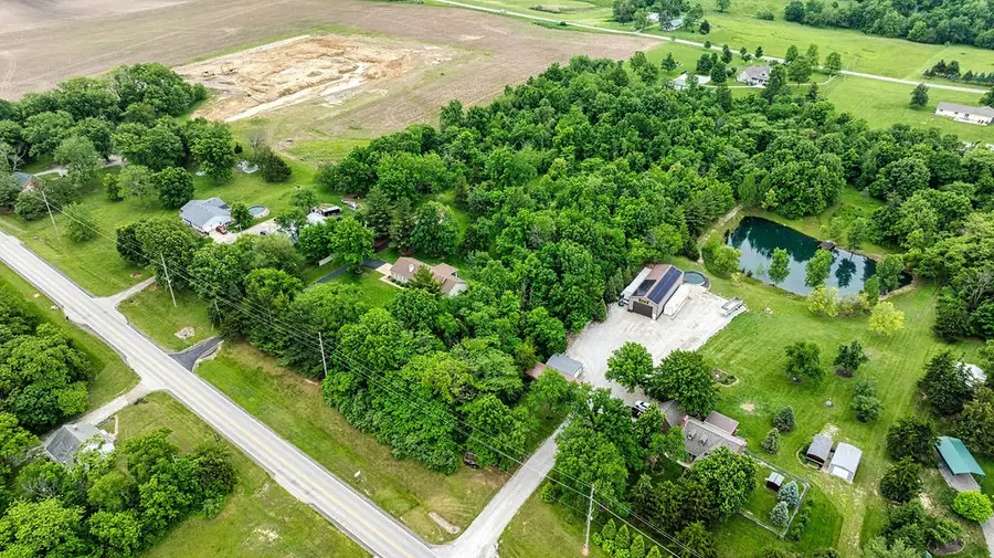 6401 Reas Bridge Road, Oakley, IL 62501 - #2