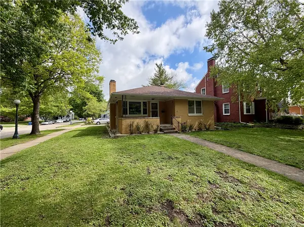 620 White Street, Champaign, IL 61820