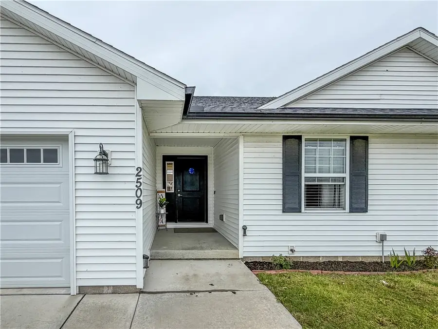 2509 Fairfield Drive, Urbana, IL 61802 - #2