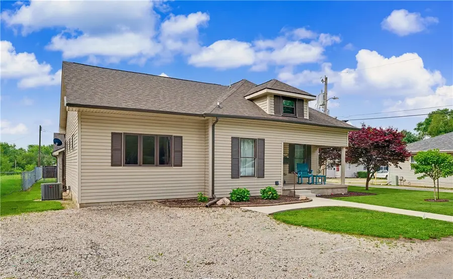 108 Henson Street, Tilton, IL 61833 - #3