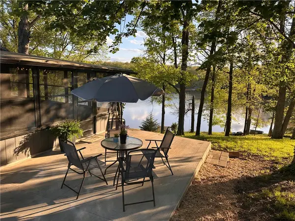 4 Presnell Point, Pana, IL 62557