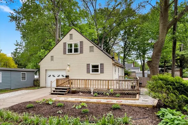 910 Foley Avenue, Champaign, IL 61820