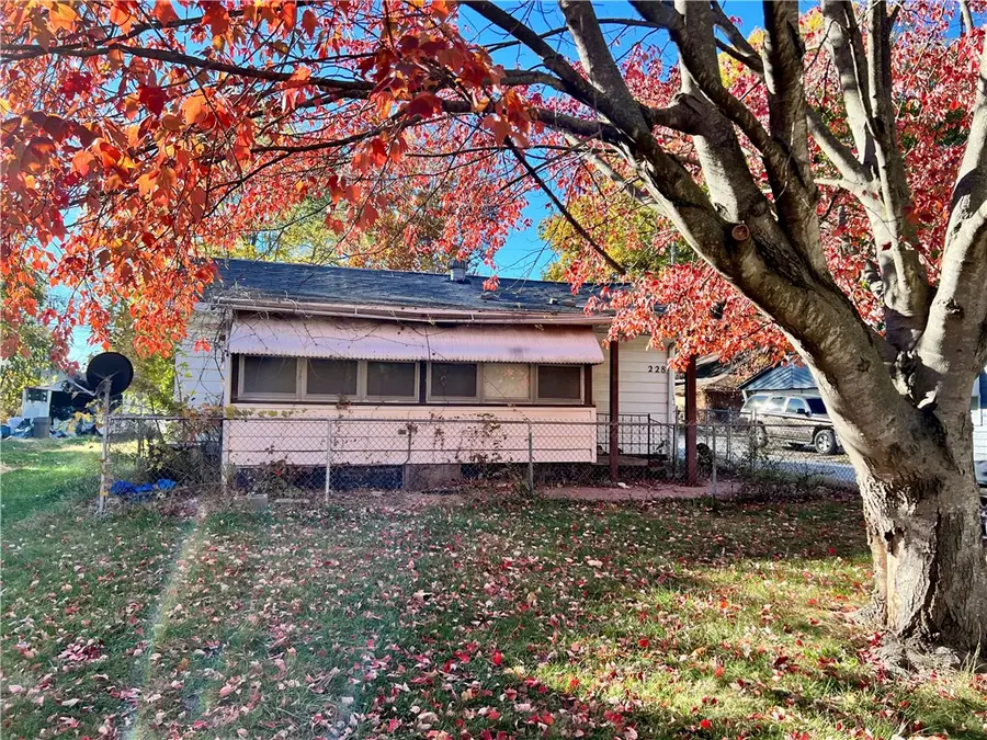 228 Tennessee Avenue, Danville, IL 61832 - #2