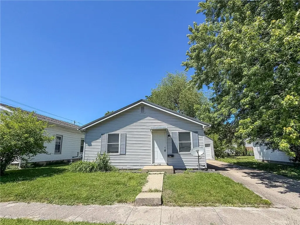 720 Jefferson Street, Sullivan, IL 61951 - #1