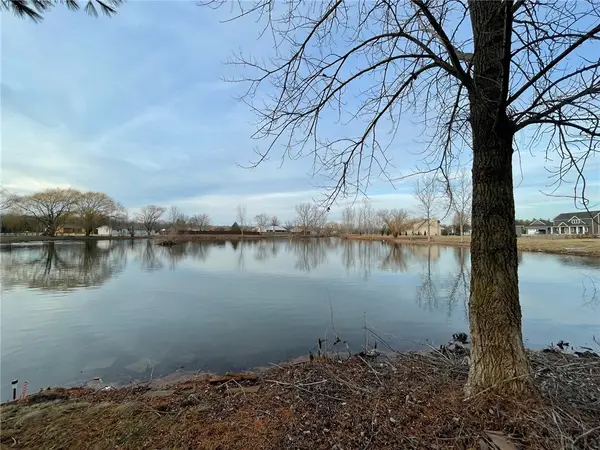 25 Nightingale Circle, Camargo, IL 61919