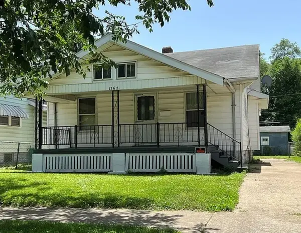 1365 E Walnut Street, Decatur, IL 62526