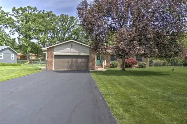 20 Timber Lane, Forsyth, IL 62535
