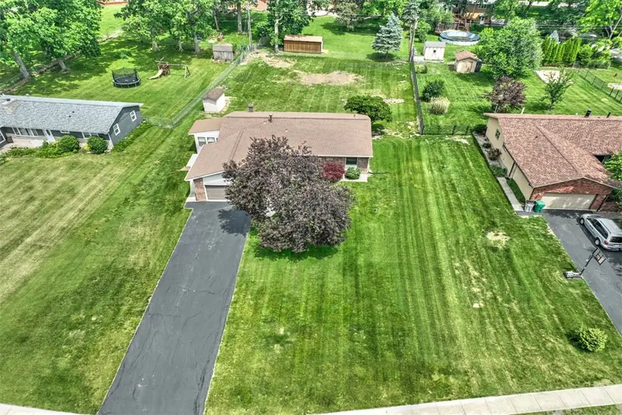 20 Timber Lane, Forsyth, IL 62535 - #2