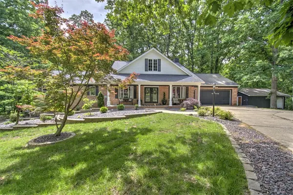 5461 Chris Drive, Oreana, IL 62554