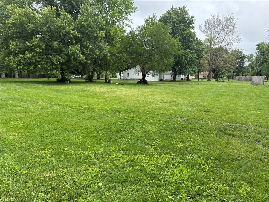 S Graham Avenue, Brocton, IL 61917 - #2