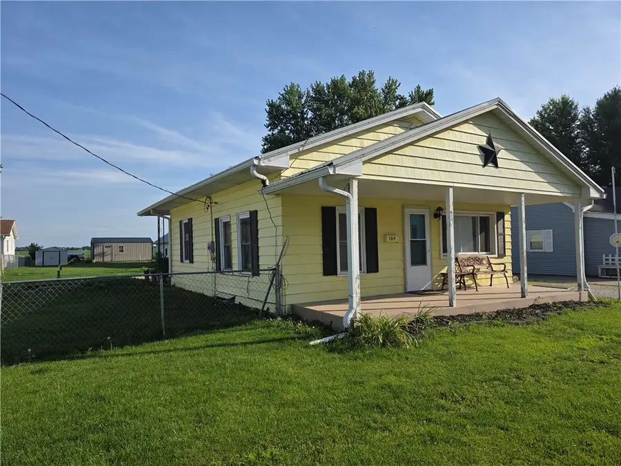 105 W South Street, Oakley, IL 62501 - #2
