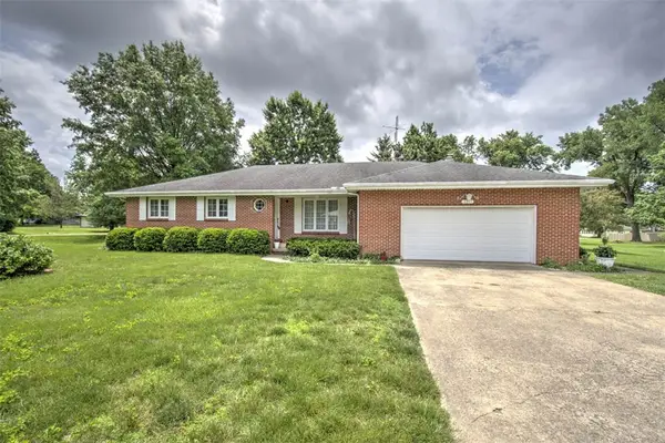 2311 Sands Drive, Decatur, IL 62526