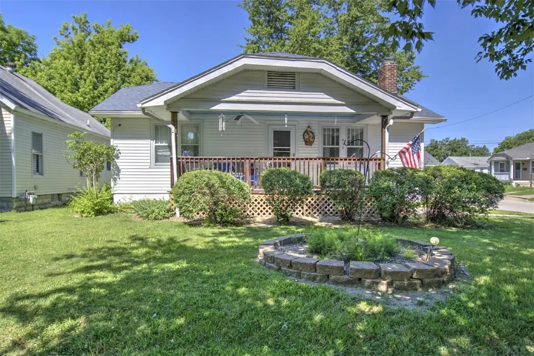 405 23rd Place, Decatur, IL 62521 - #1