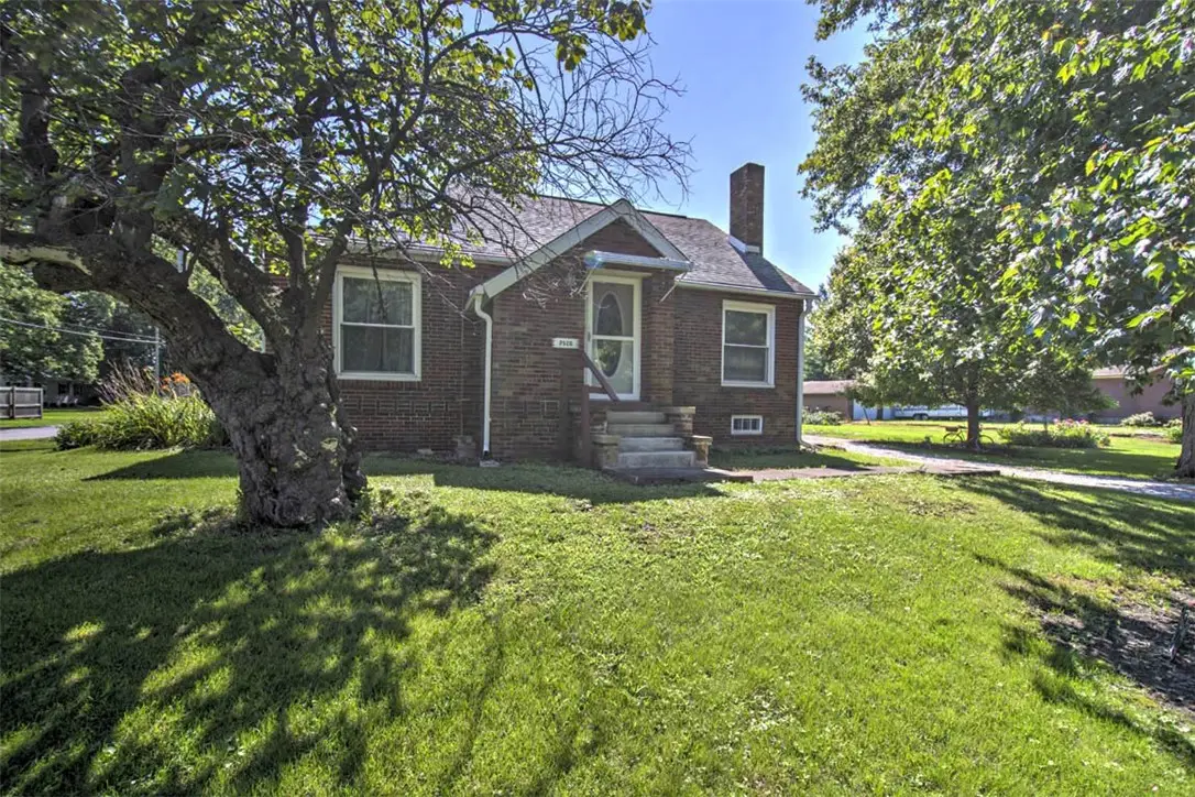 2520 S Esther Avenue, Decatur, IL 62521 - #1