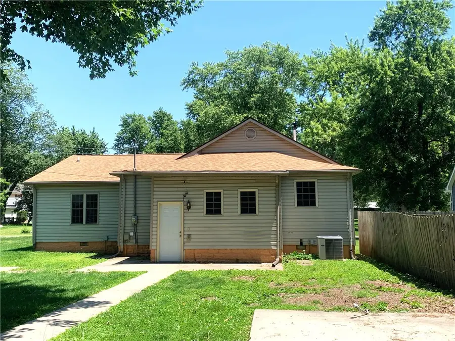 309 S Maple Street, Pana, IL 62557 - #2