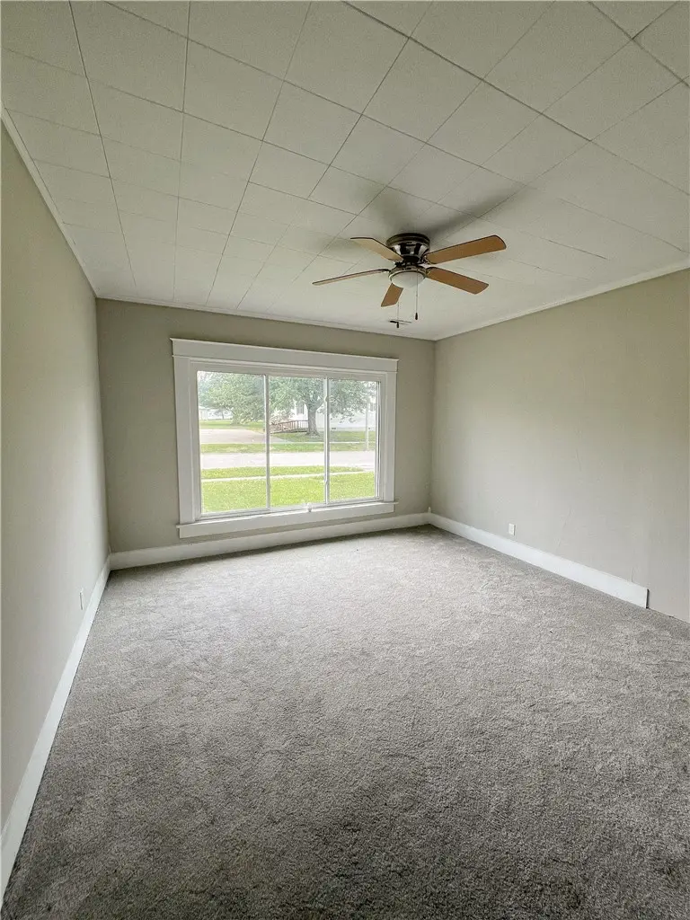 206 E Poplar Street, Robinson, IL 62454 - #2