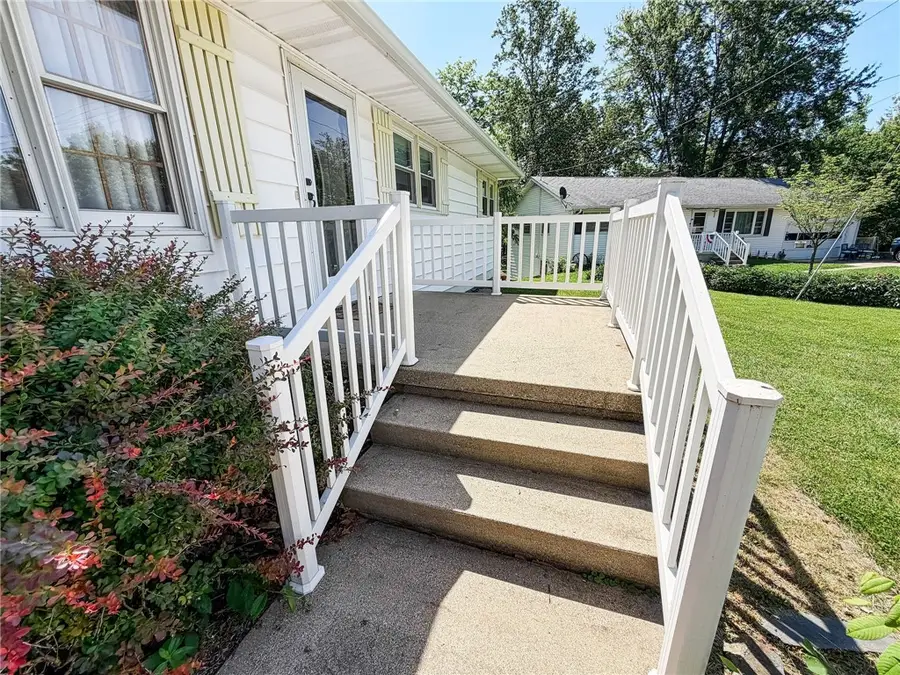 8 Drue Drive, Paris, IL 61944 - #3