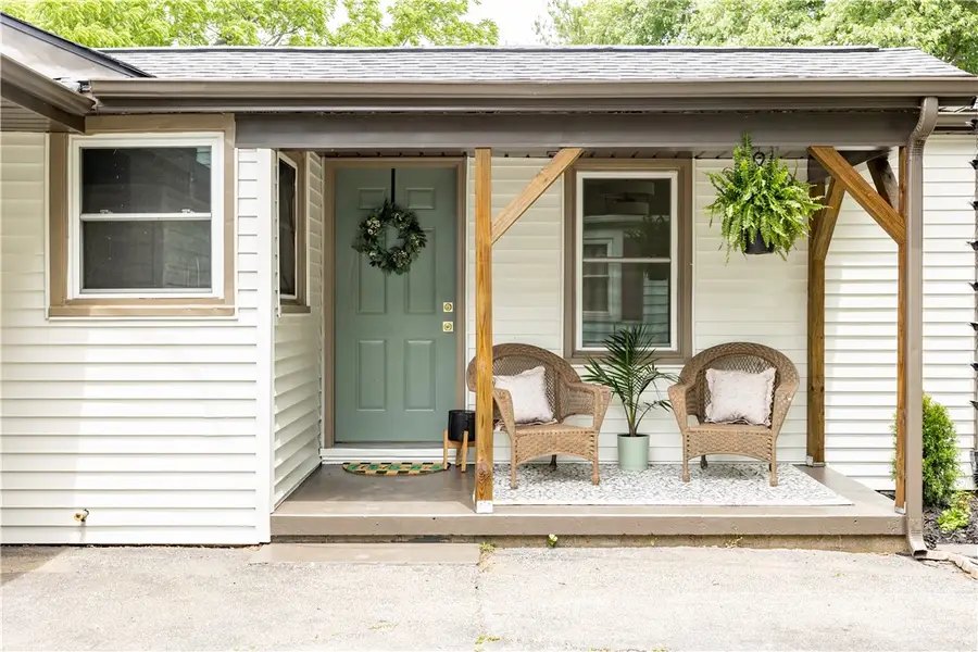 309 Saint John Street, Bethany, IL 61914 - #3