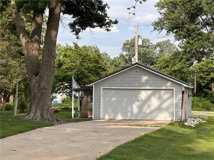 304 Grant Street, Pana, IL 62557 - #2