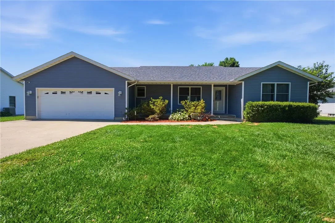 14241 E Dutch Lane, Effingham, IL 62401 - #1