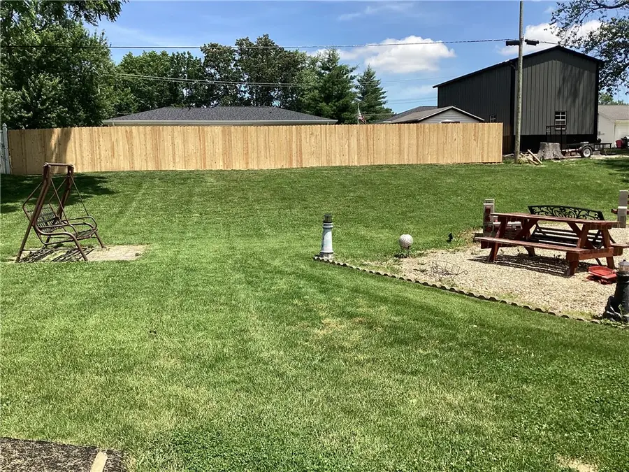 1008 E Grove Place, Effingham, IL 62401 - #2