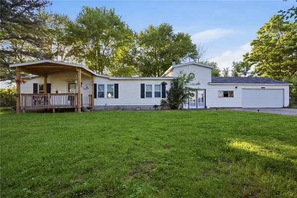 203 Poplar Street, Edgewood, IL 62426