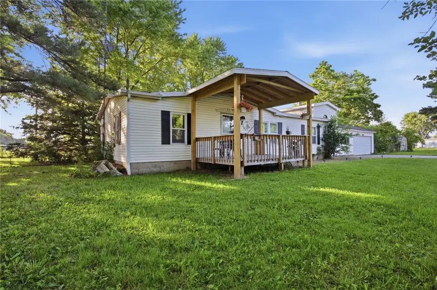 203 Poplar Street, Edgewood, IL 62426 - #3