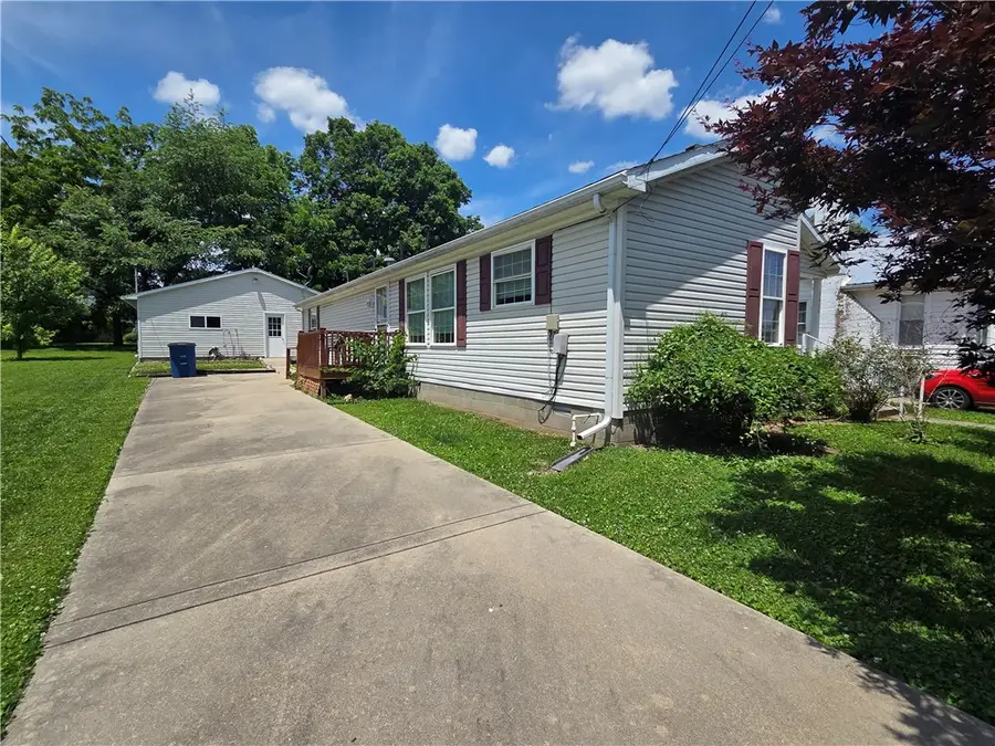 1405 16th Street, Lawrenceville, IL 62439 - #2