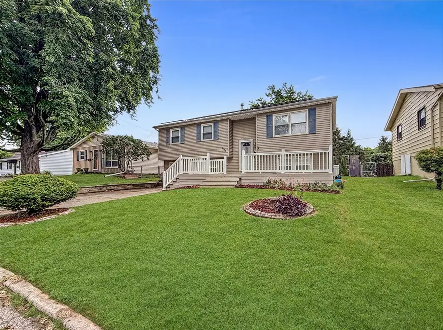 2136 N Dennis Avenue, Decatur, IL 62526 - #3