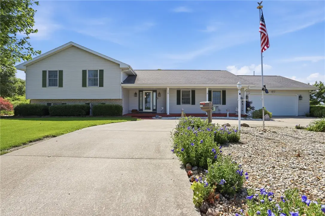 6485 N County Road 400e, Mattoon, IL 61938 - #1
