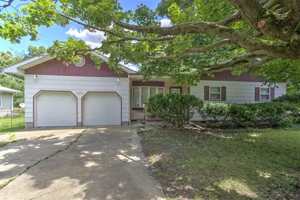 1406 N 27th Street, Decatur, IL 62526