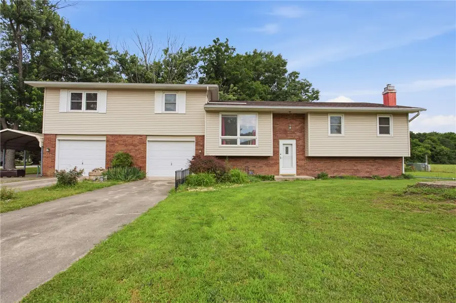 15115 N Nazarene Road, Effingham, IL 62401 - #2