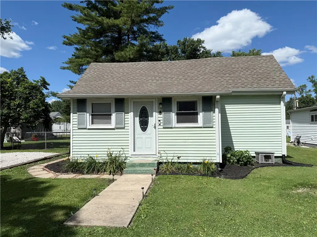 8 Chestnut Street, Danville, IL 61832 - #1