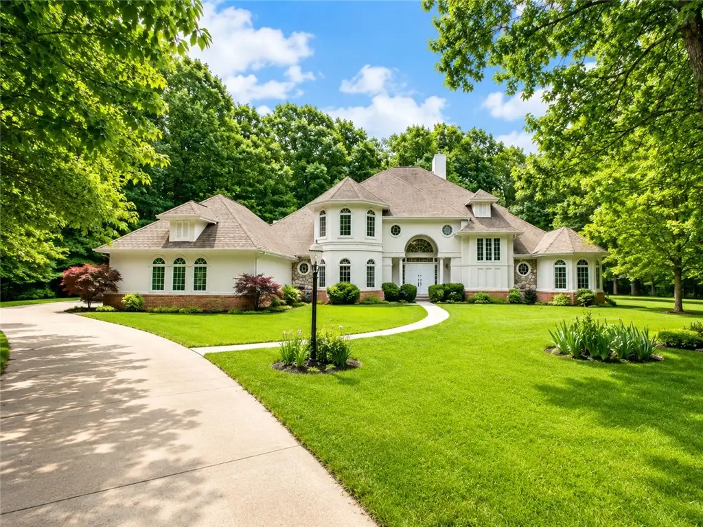 59 Kickapoo Valley Drive, Charleston, IL 61920 - #1