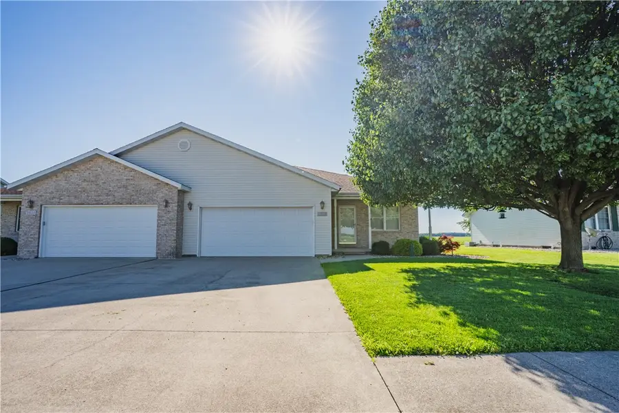 3022 Sugar Mill Court, Effingham, IL 62401 - #3