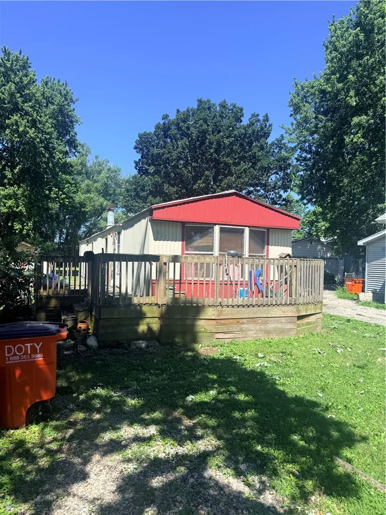 617 N Mcclellan Street, Sullivan, IL 61951 - #1
