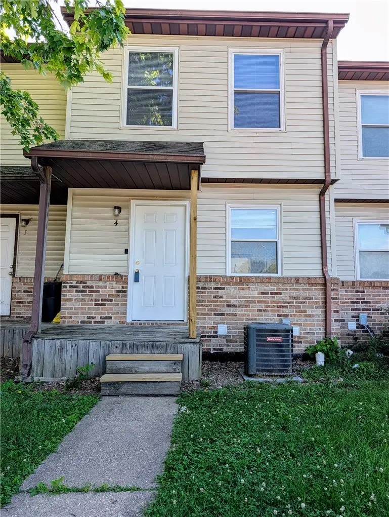 950 Edgar Drive #4, Charleston, IL 61920 - #1
