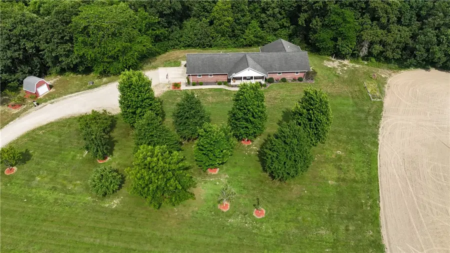 19484 N State Highway 32 Highway, Shumway, IL 62461 - #2