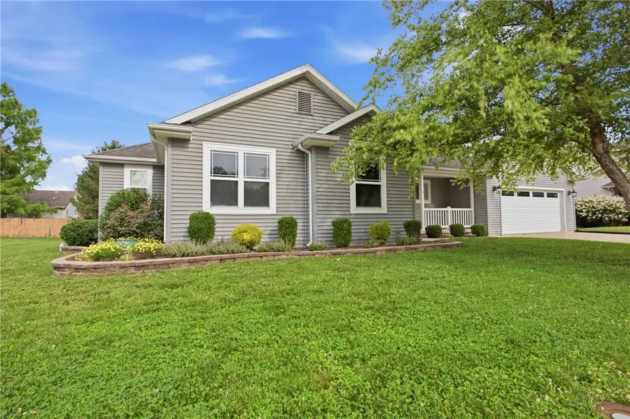 2107 Redbud Street, Effingham, IL 62401 - #3