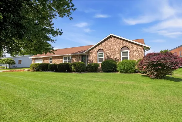 1015 Henrietta Street, Effingham, IL 62401