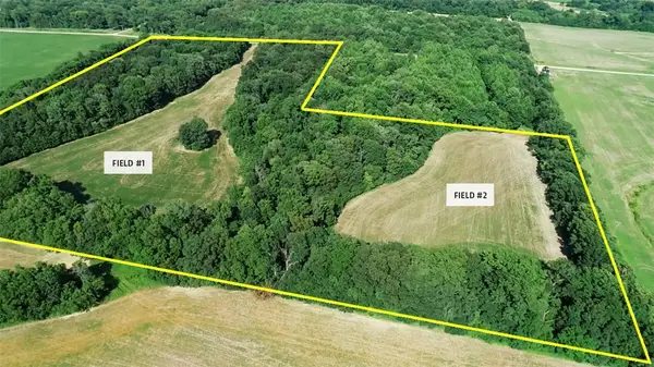 825th Street, Flat Rock, IL 62427