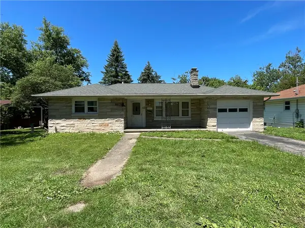 323 Bayard Street, Paris, IL 61944