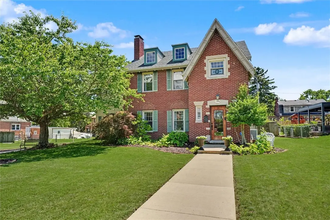 6 W Raymond Avenue, Danville, IL 61832 - #1