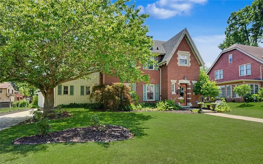 6 W Raymond Avenue, Danville, IL 61832 - #2