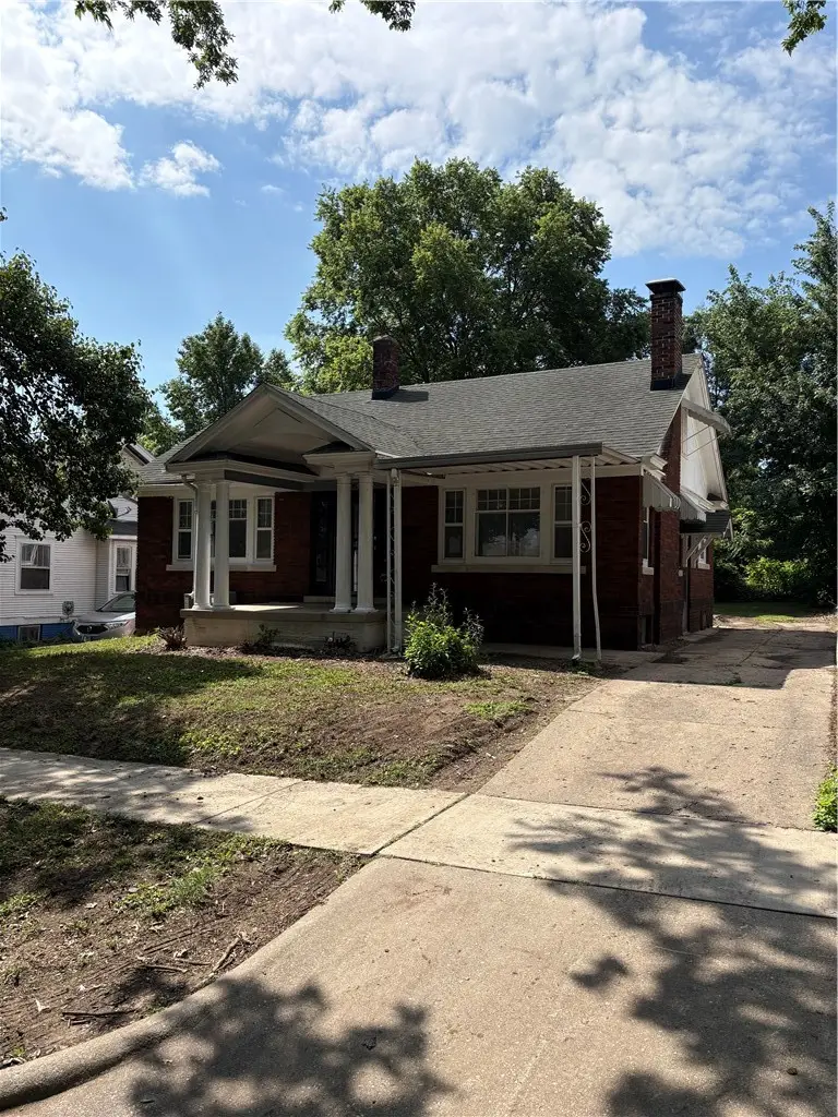 1095 Clay Street, Decatur, IL 62521 - #1