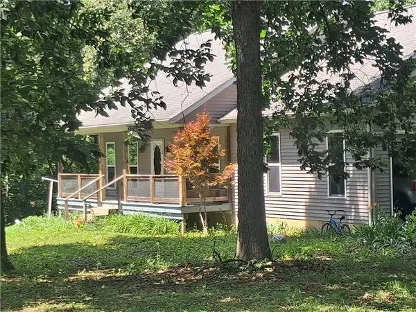 3466 E 1950th Avenue, Beecher City, IL 62414