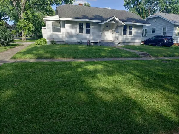 1200 15 Street, Mattoon, IL 61938