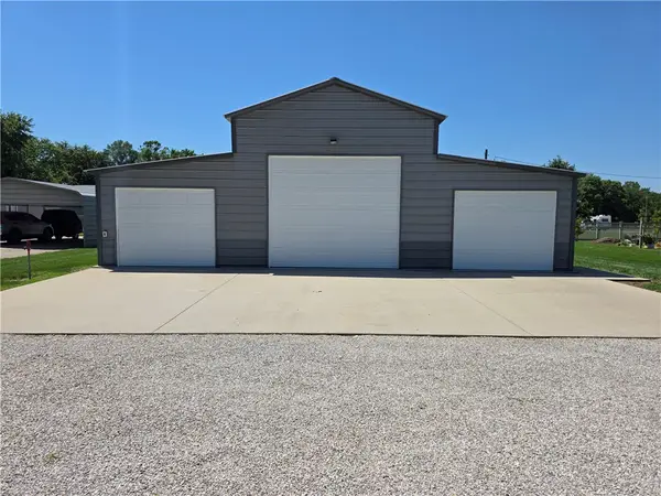 41 Clear Creek Drive, Neoga, IL 62447