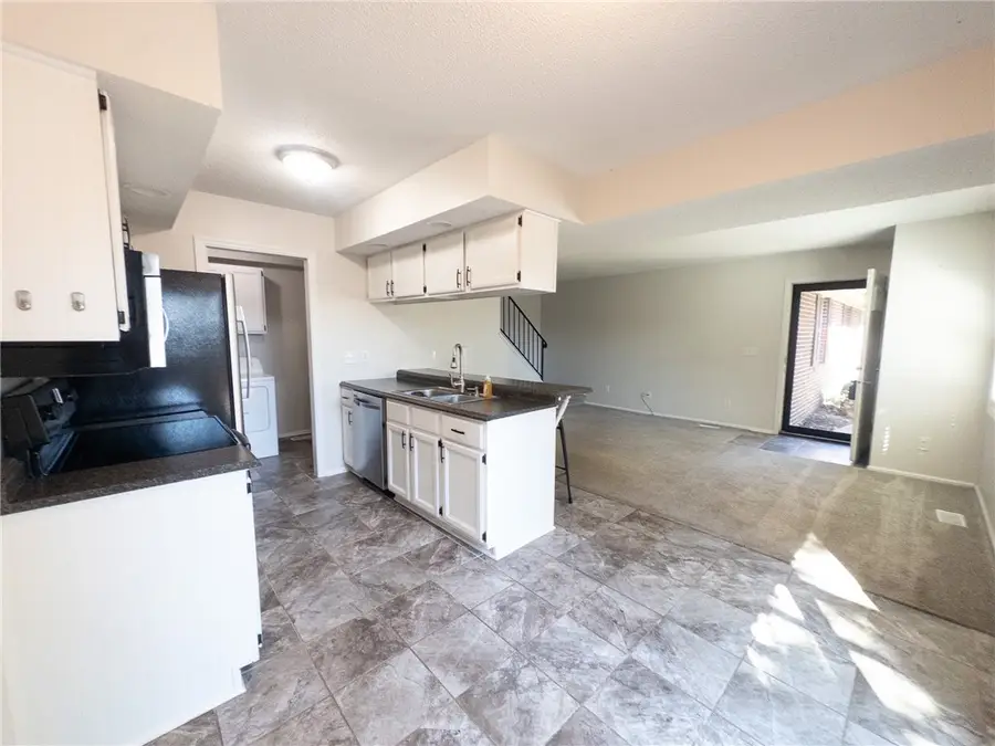 25 N Shorewood Drive, Danville, IL 61832 - #3